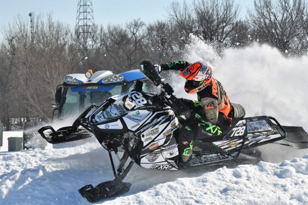 Snocross: Quebecers take off in the US