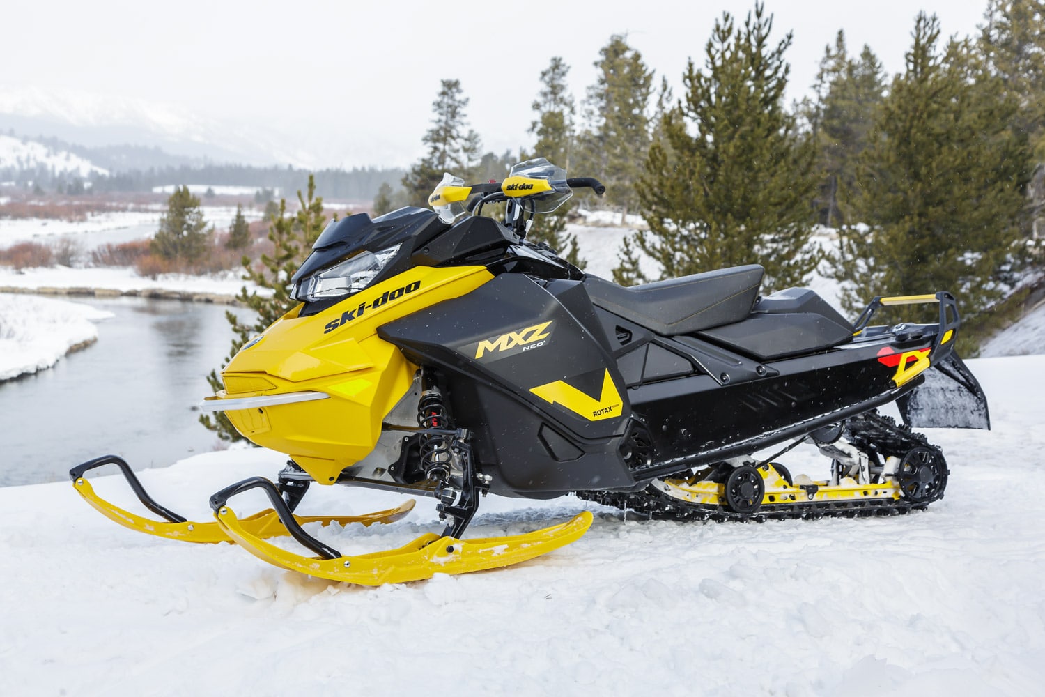 2023 SKI-DOO MXZ NEO+ Review - Snowmobile Passion